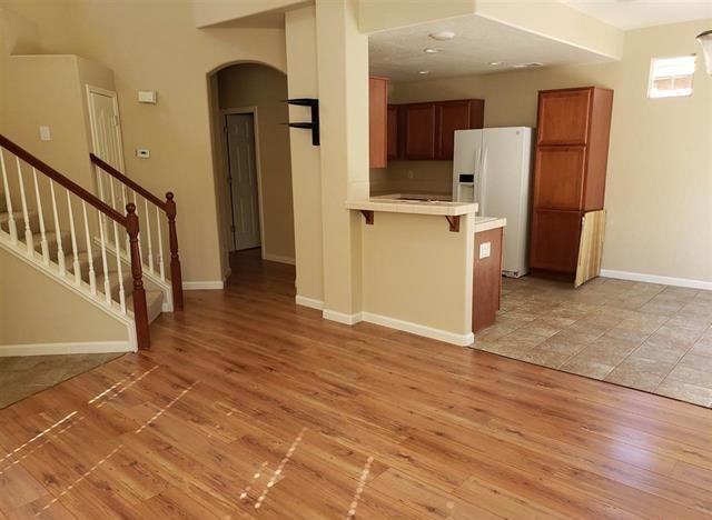 2520 Roman Dr - Photo 2 of 12