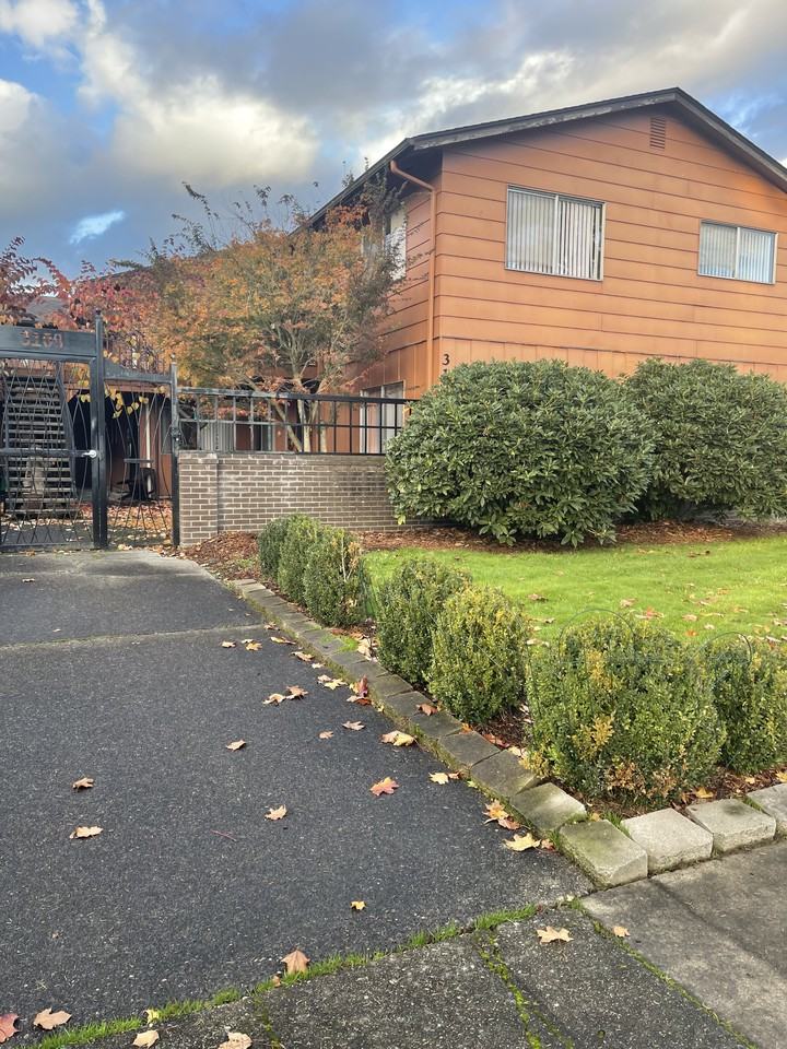 Allyce Apartments - Photo 3 of 4