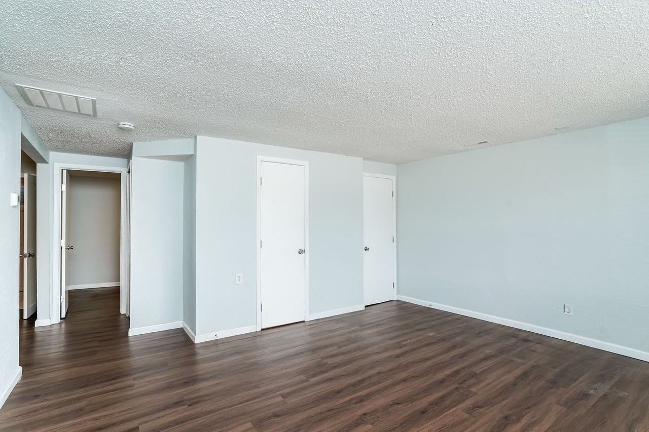 1016 Magnolia Street - Photo 3 of 9