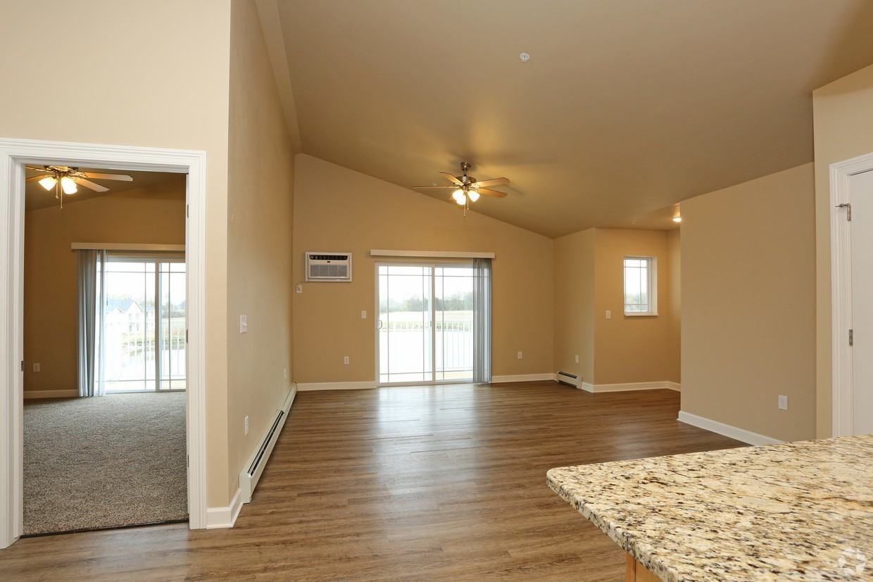 Rock Creek Apartments - Photo 3 of 27