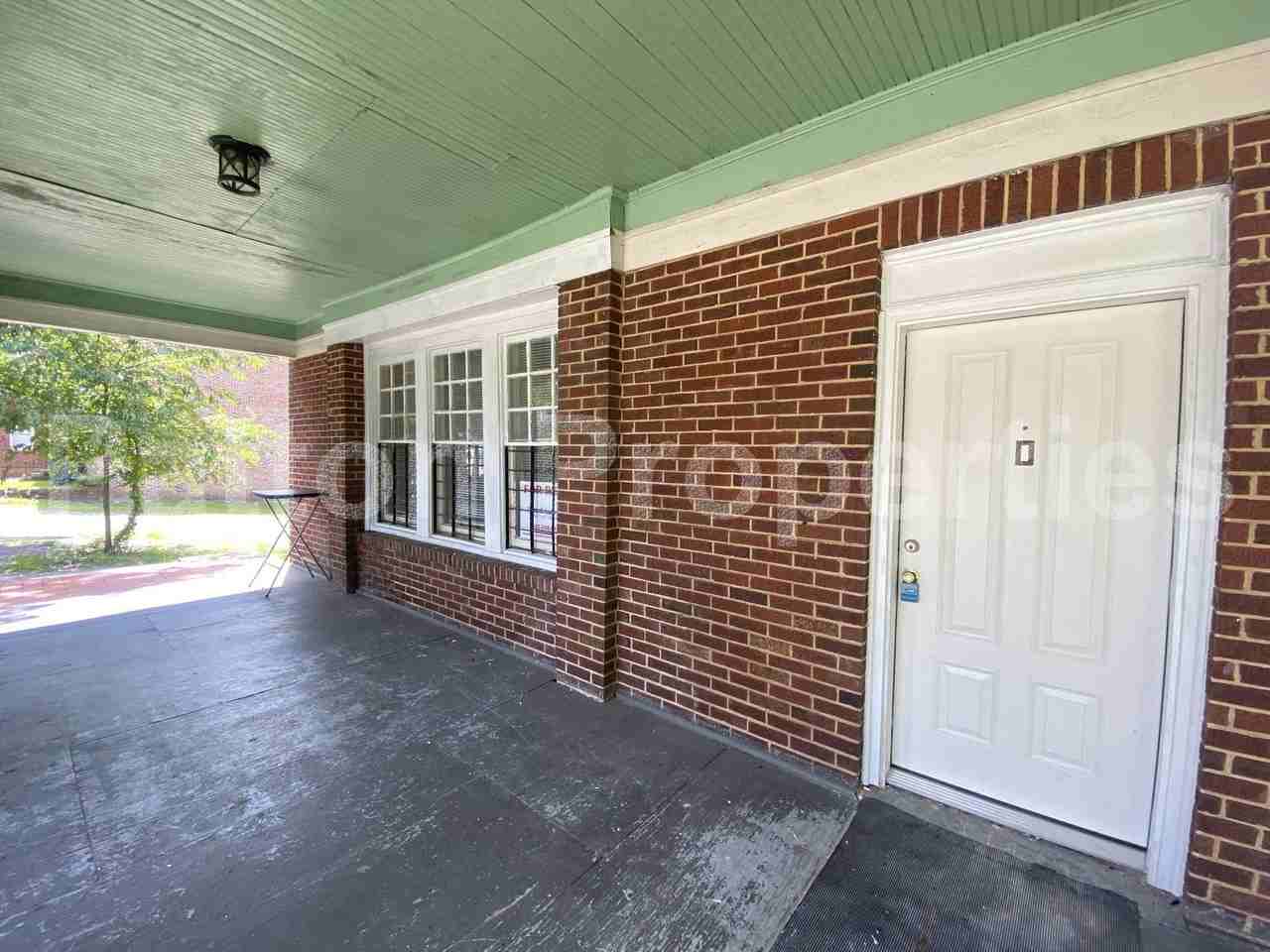 2306 Devine Street - Photo 2 of 17