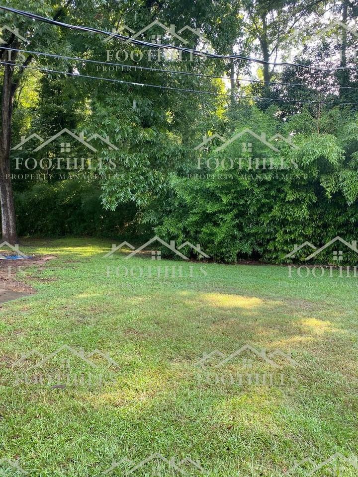 304-306 Wildwood Drive - Photo 2 of 11