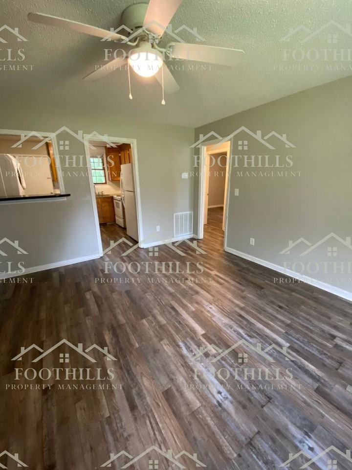 304-306 Wildwood Drive - Photo 3 of 11