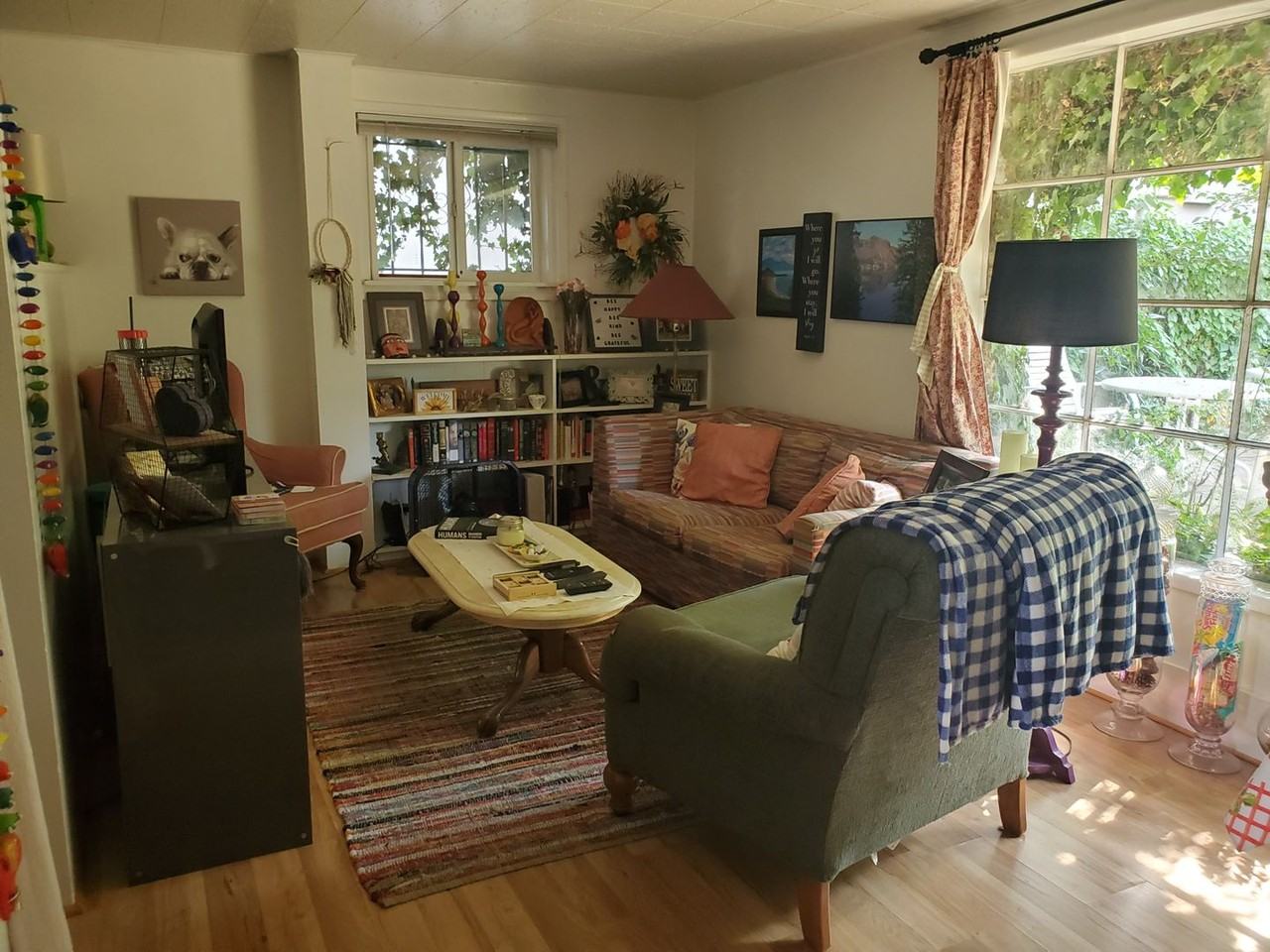 1627 Pearl St - Photo 3 of 13