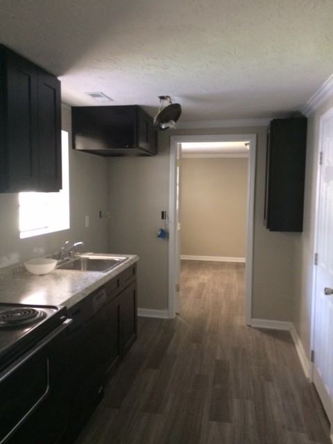 212 Oak Street - Photo 3 of 5