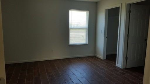 195 Bogart Blvd - Photo 2 of 11