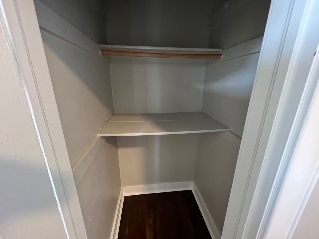 2711 Howard St - Photo 7 of 14