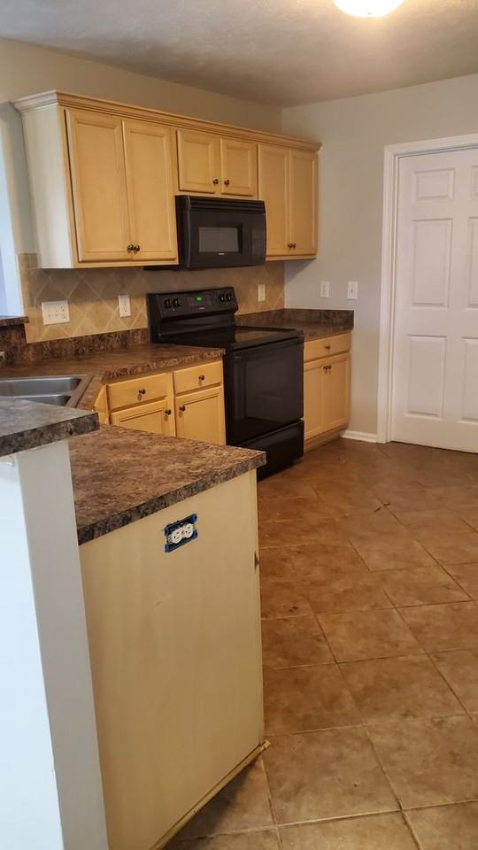 5841 Conservation Court - Photo 3 of 11