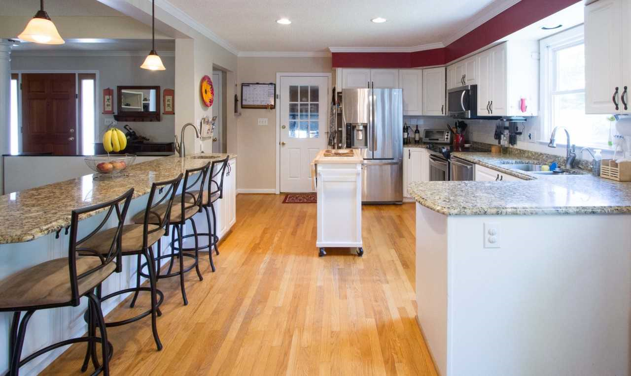 2617 Baytree Dr - Photo 3 of 9