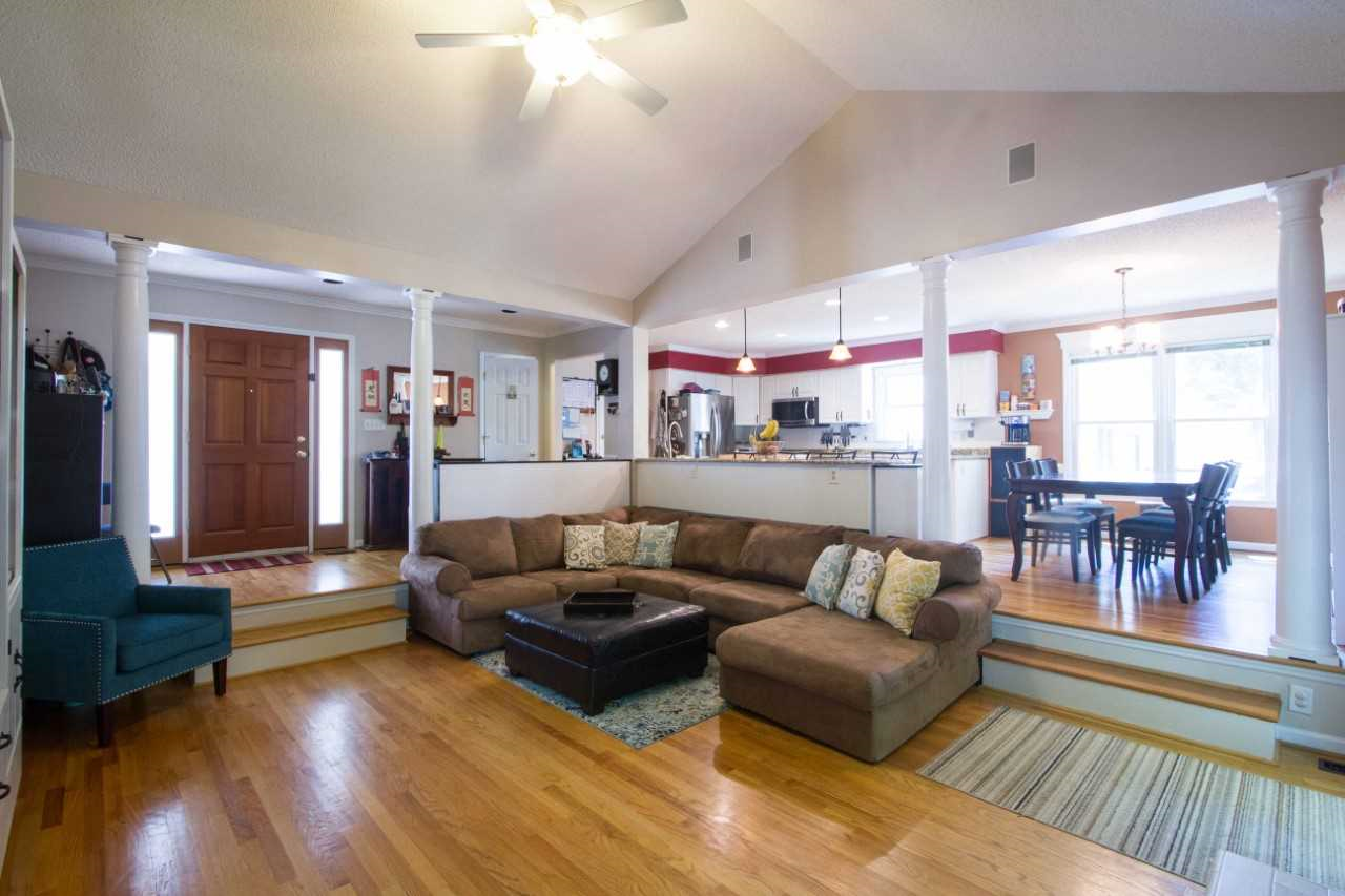 2617 Baytree Dr - Photo 5 of 9