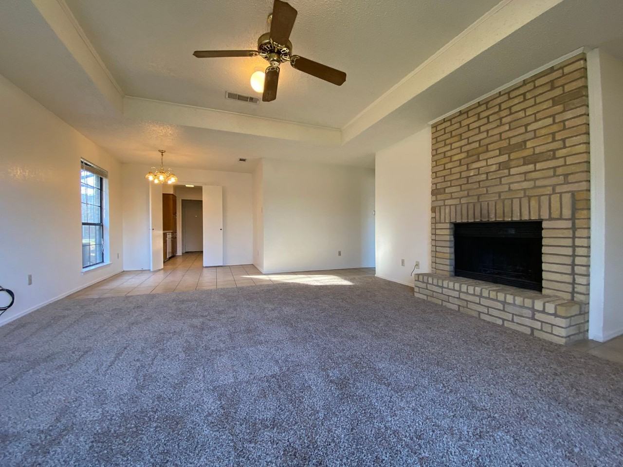9221 Regal Dr - Photo 3 of 12