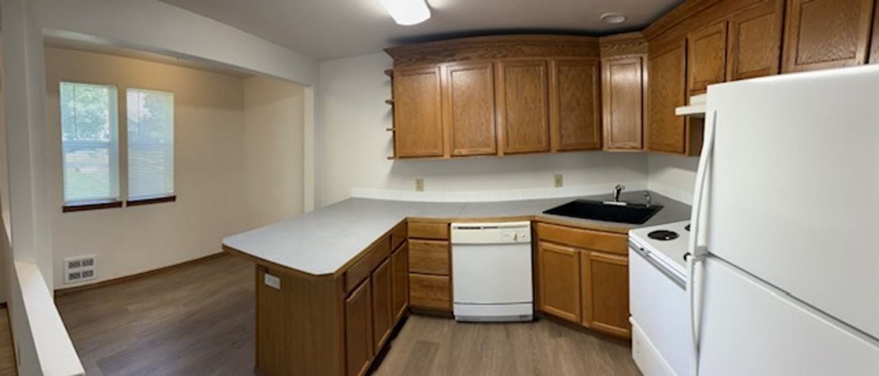 4711 N Lincoln St - Photo 3 of 21