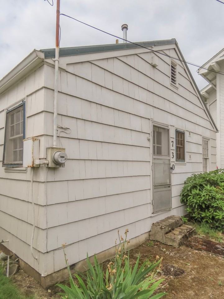 730 Cottage Street Northeast - Photo 3 of 15