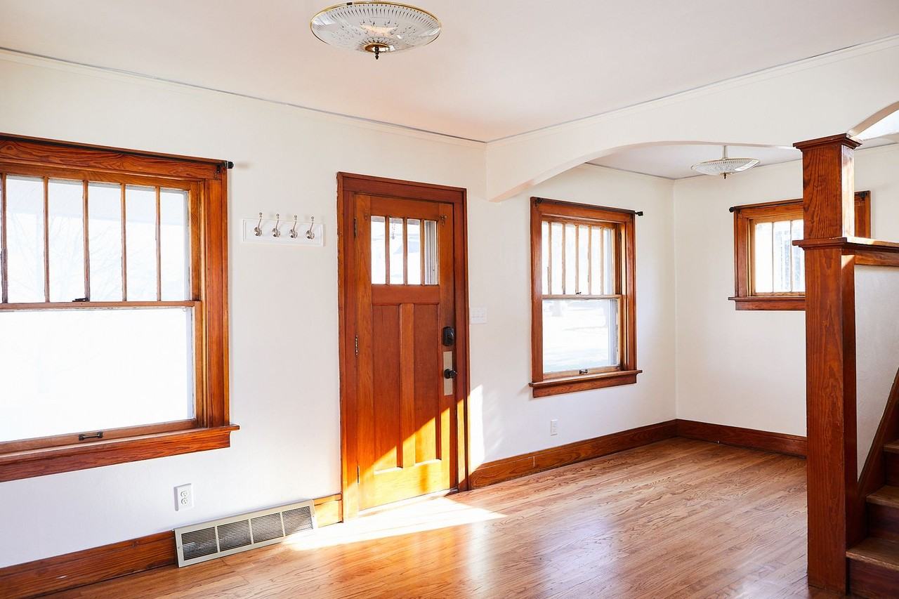 282 15th St Nw - Photo 2 of 14