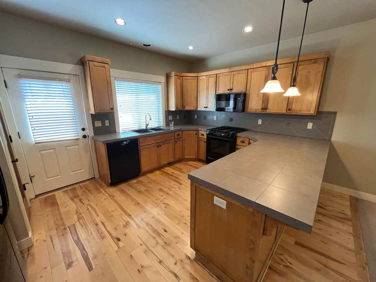 61416 Elder Ridge St - Photo 4 of 24