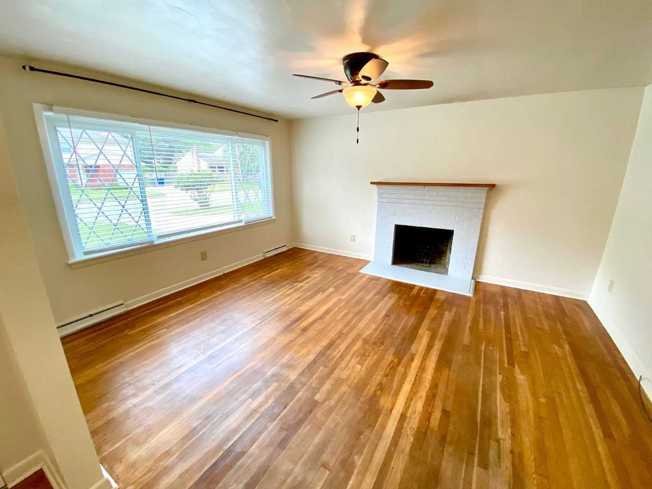 22 Patton Dr - Photo 3 of 19