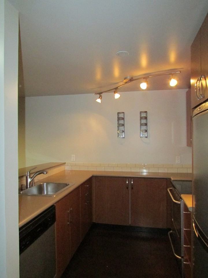 3401 Wallingford Ave N #206 - Photo 5 of 14