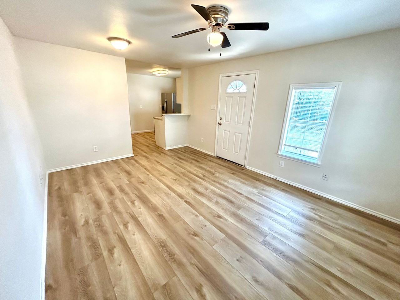 324 N Pinto St - Photo 3 of 18