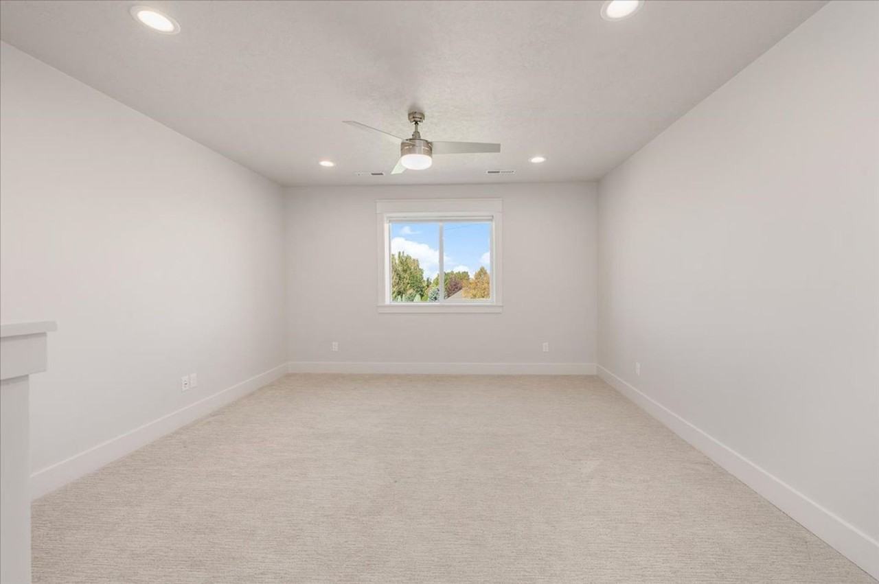 11554 W Buteo Dr - Photo 2 of 36