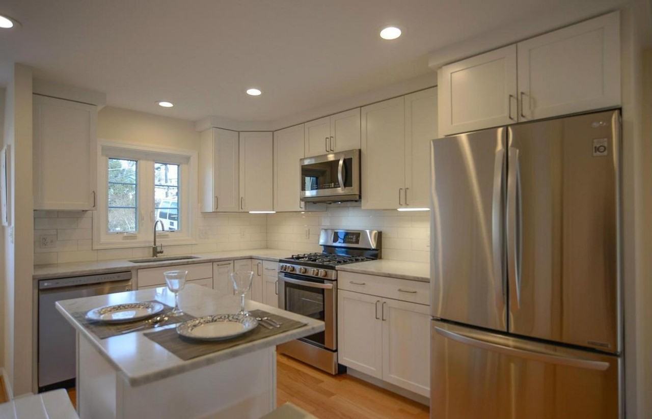 2503 Holman Ave - Photo 2 of 15