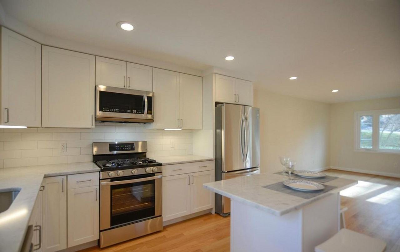 2503 Holman Ave - Photo 5 of 15