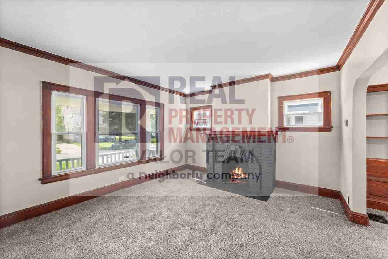 4088 E 138th St - Photo 2 of 15