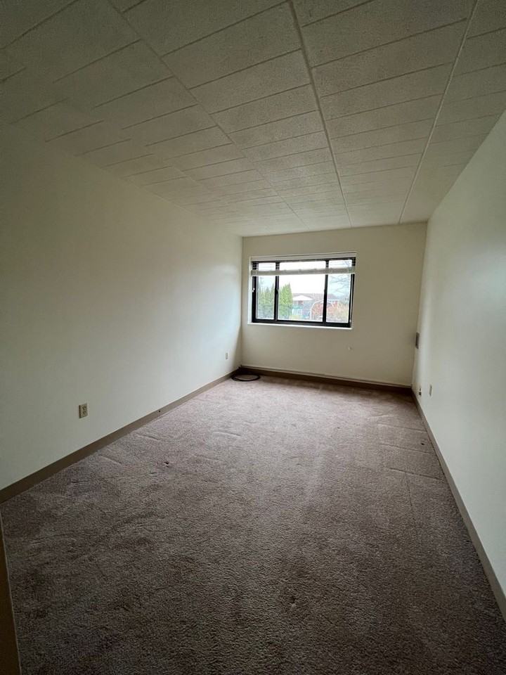 Maple Ridge Apartments - Photo 7 of 20