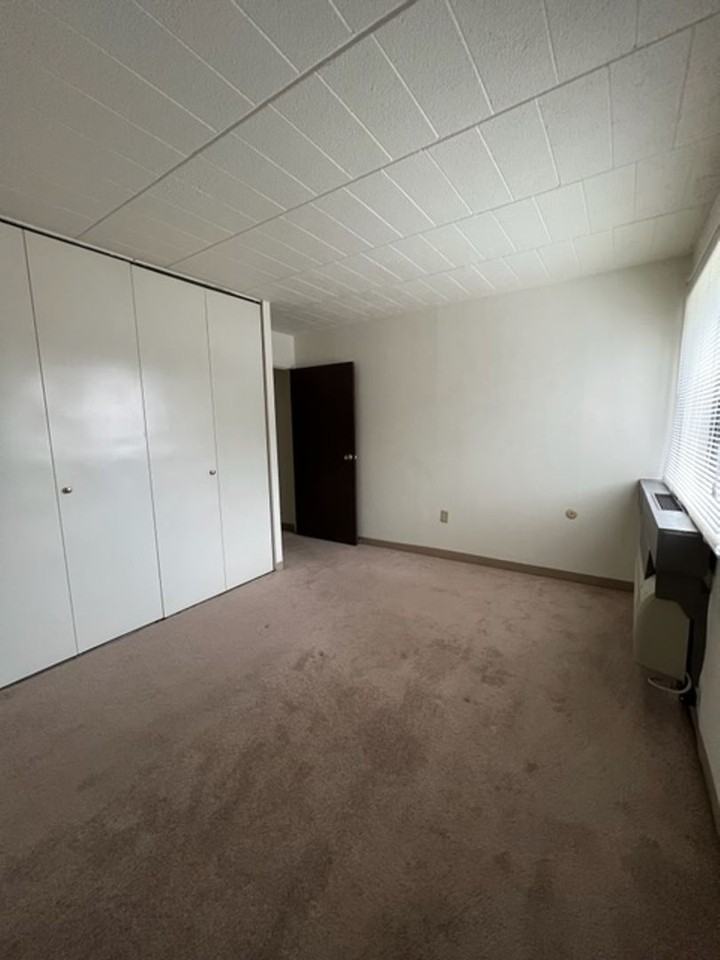 Maple Ridge Apartments - Photo 7 of 19