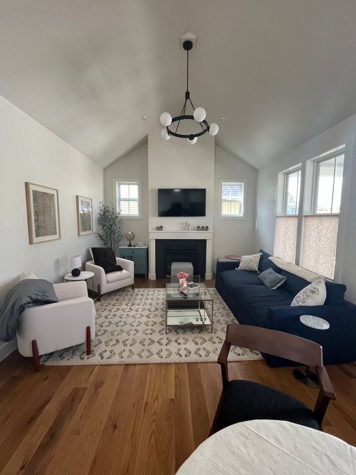 2765 Nw High Lakes Loop - Photo 2 of 34