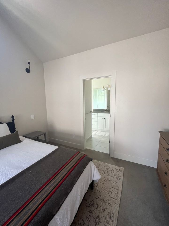 2765 Nw High Lakes Loop - Photo 4 of 34