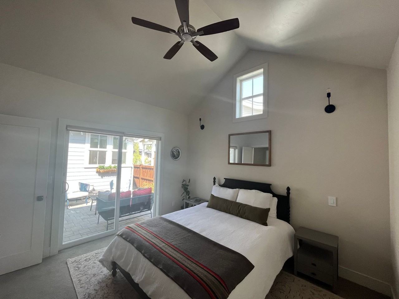 2765 Nw High Lakes Loop - Photo 5 of 34