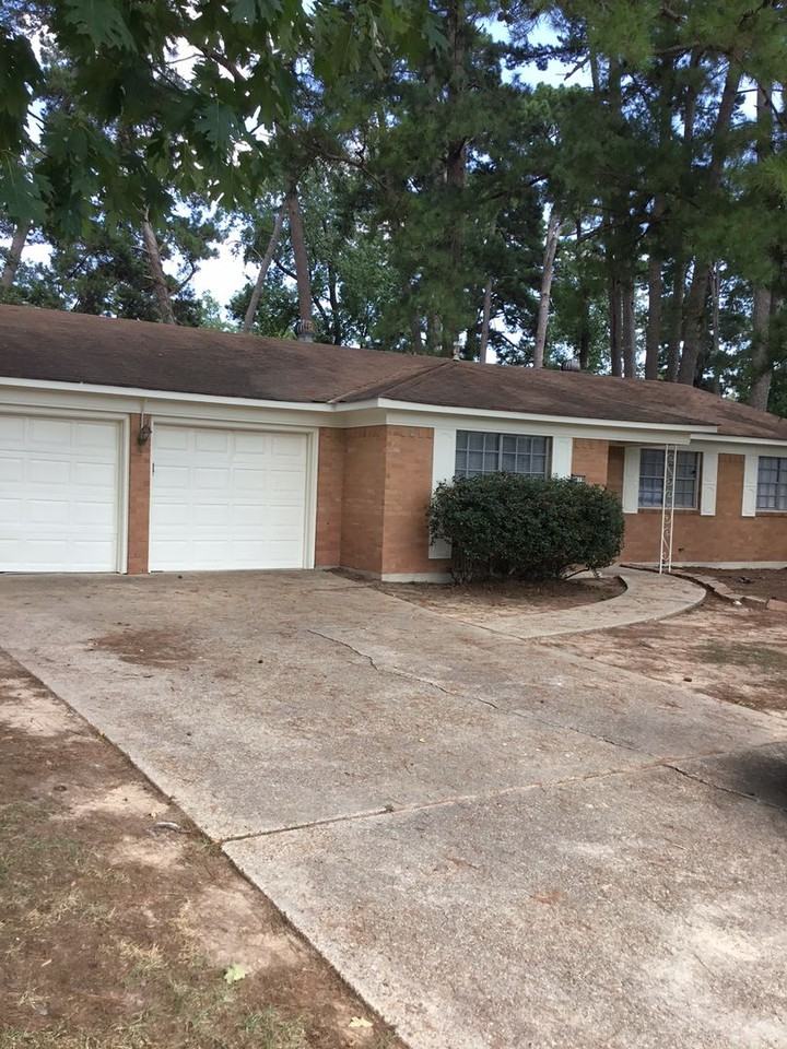 9419 Blom Blvd - Photo 4 of 34