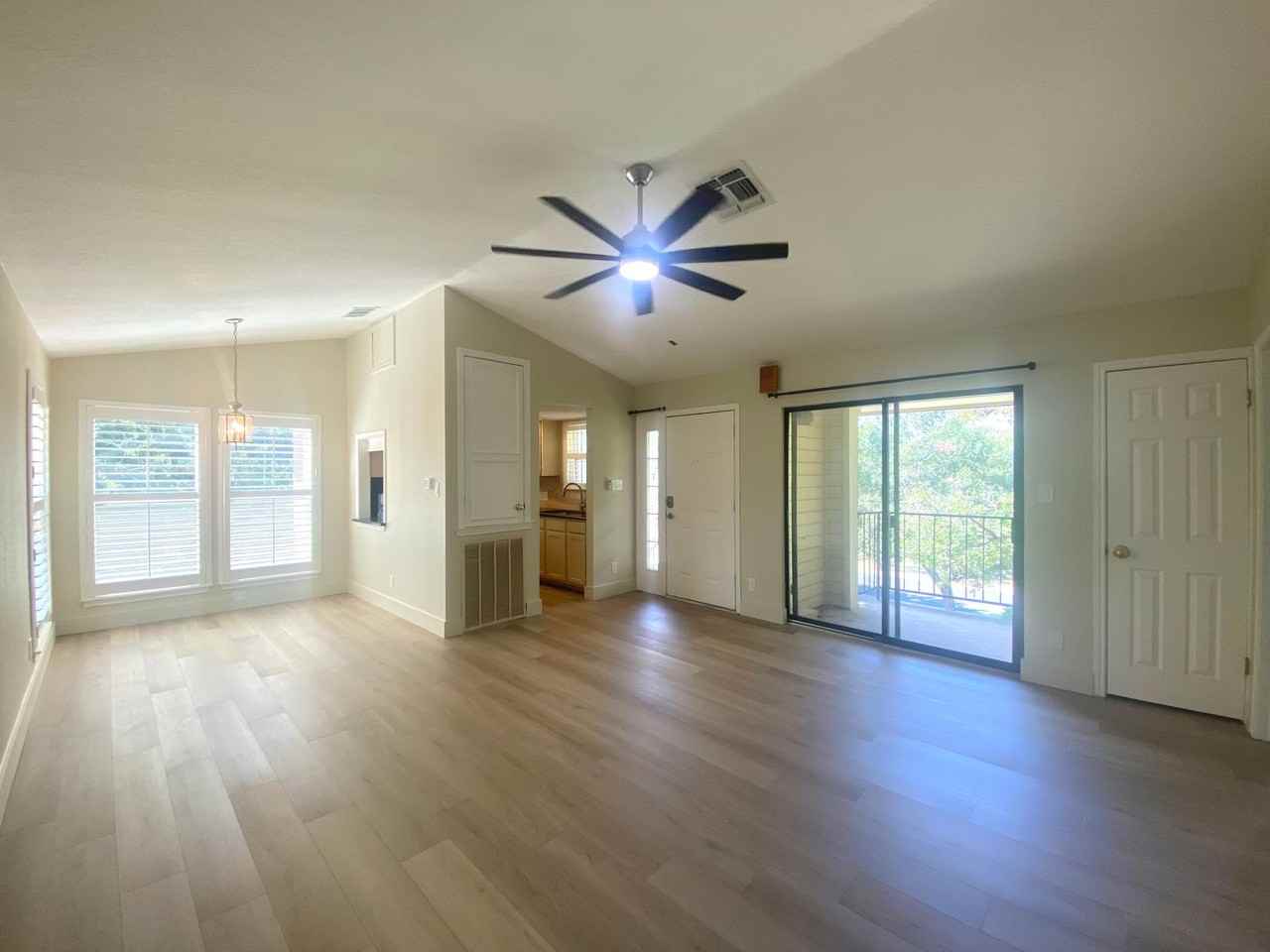 2500 Quarry Rd - Photo 4 of 18