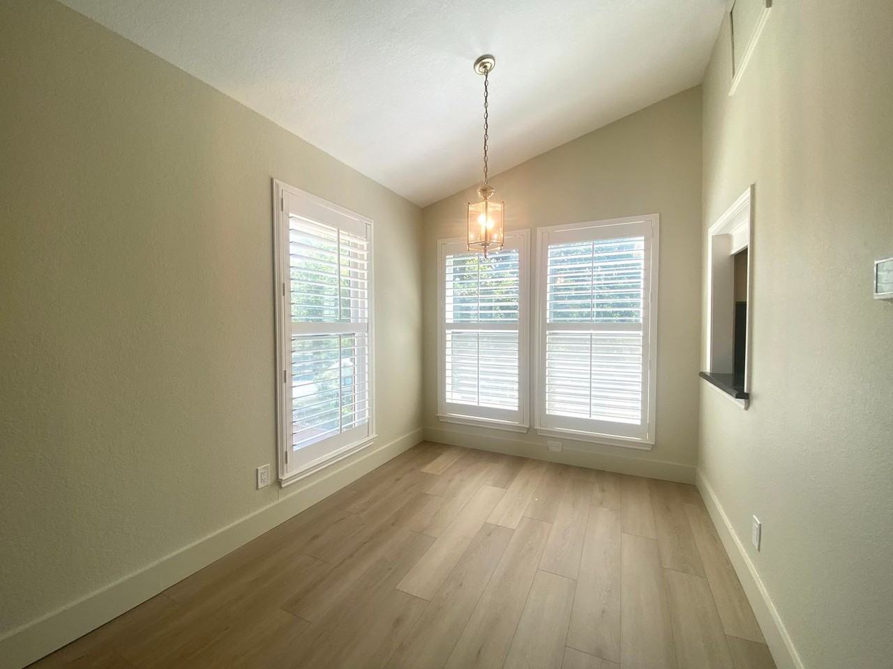 2500 Quarry Rd - Photo 5 of 18