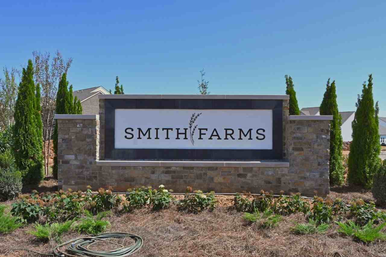 5005 Dan Howland Dr - Photo 3 of 50