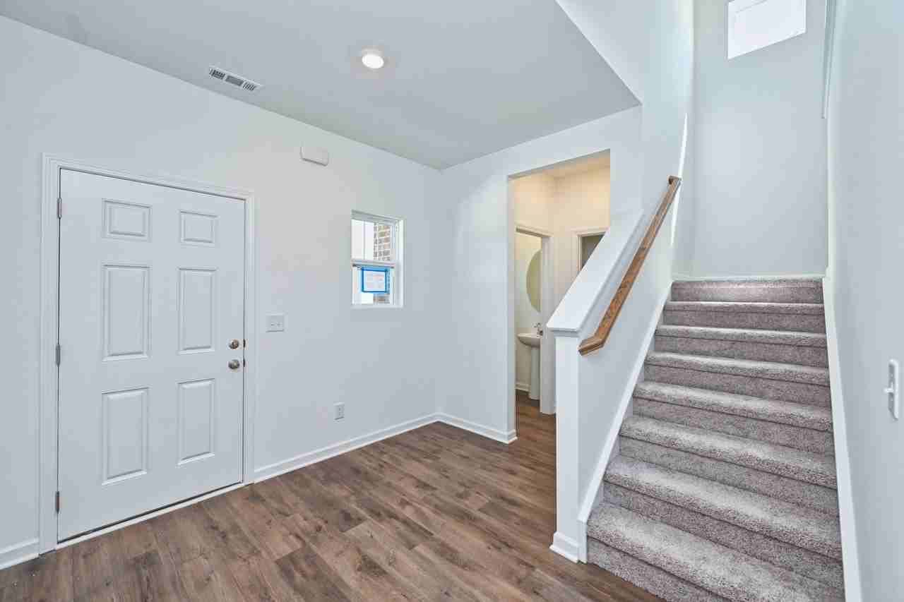 5005 Dan Howland Dr - Photo 5 of 50