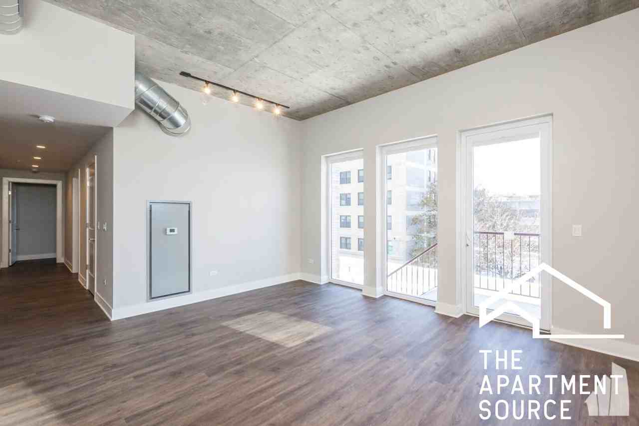 3833 N Broadway St #301 - Photo 4 of 13