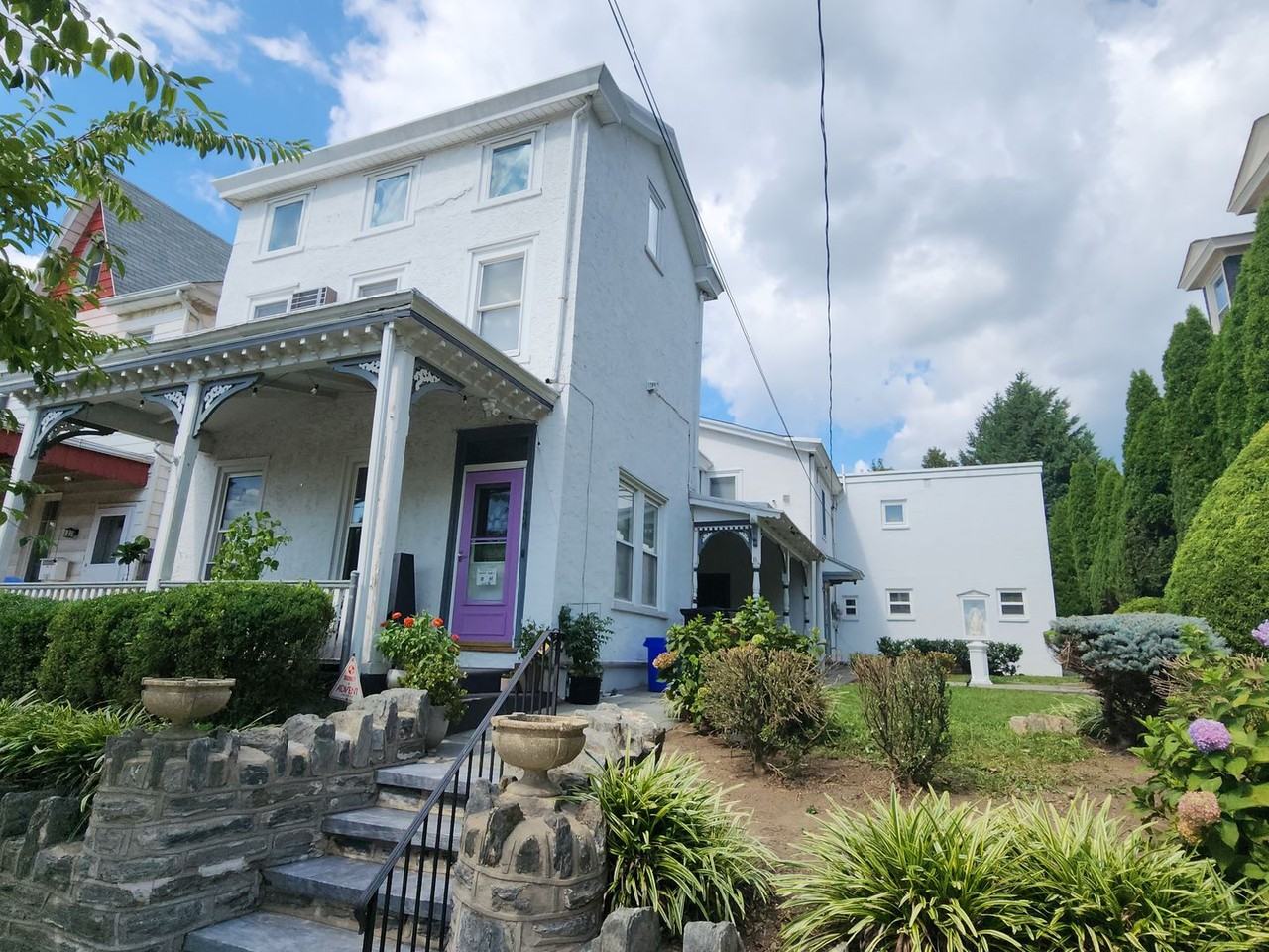 134 E 4th Ave - Photo 2 of 16