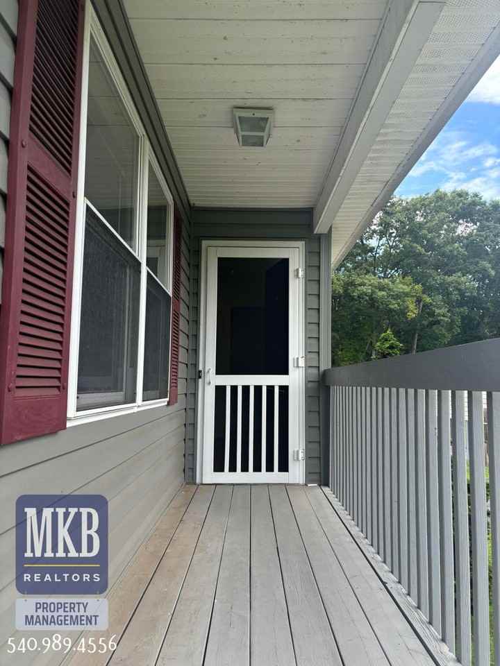 Trent Road Duplex - Photo 3 of 26