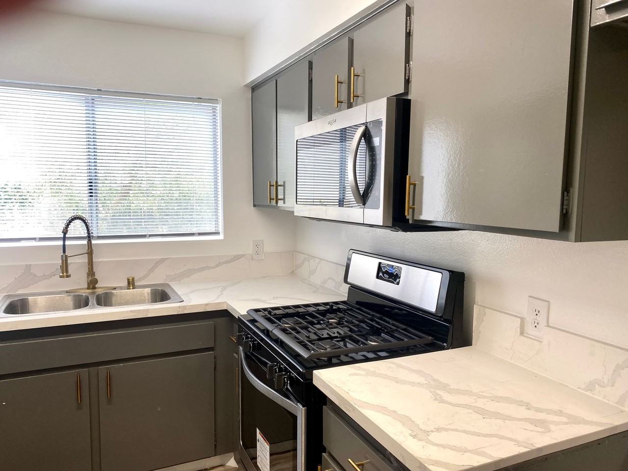 11425 Tiara - Photo 2 of 20