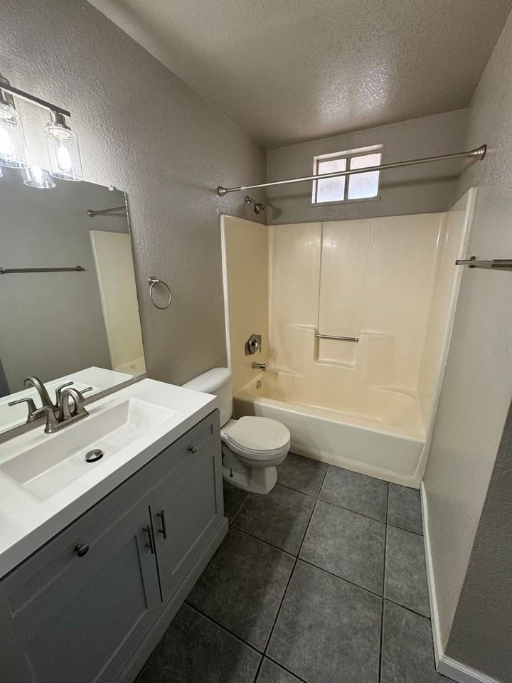 Desert Villa - (COE 9/6/2024) - Photo 3 of 10