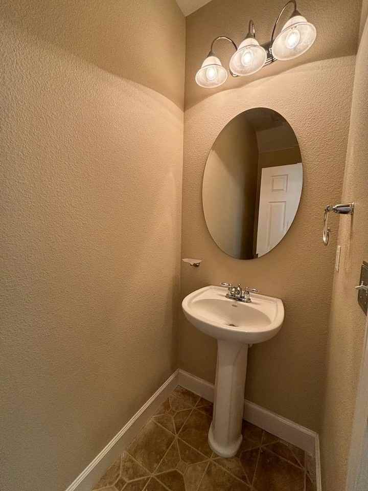 1222 Toscana Way - Photo 5 of 12