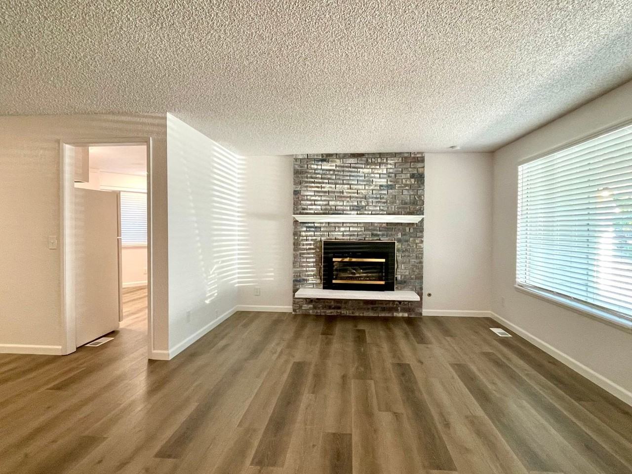 7022 Citrine Ln Sw - Photo 2 of 9