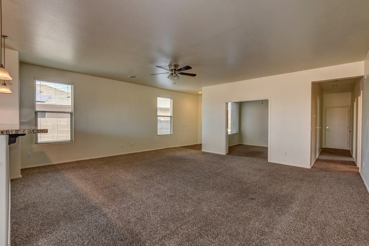 8008 N Music Mountain Ln - Photo 6 of 28