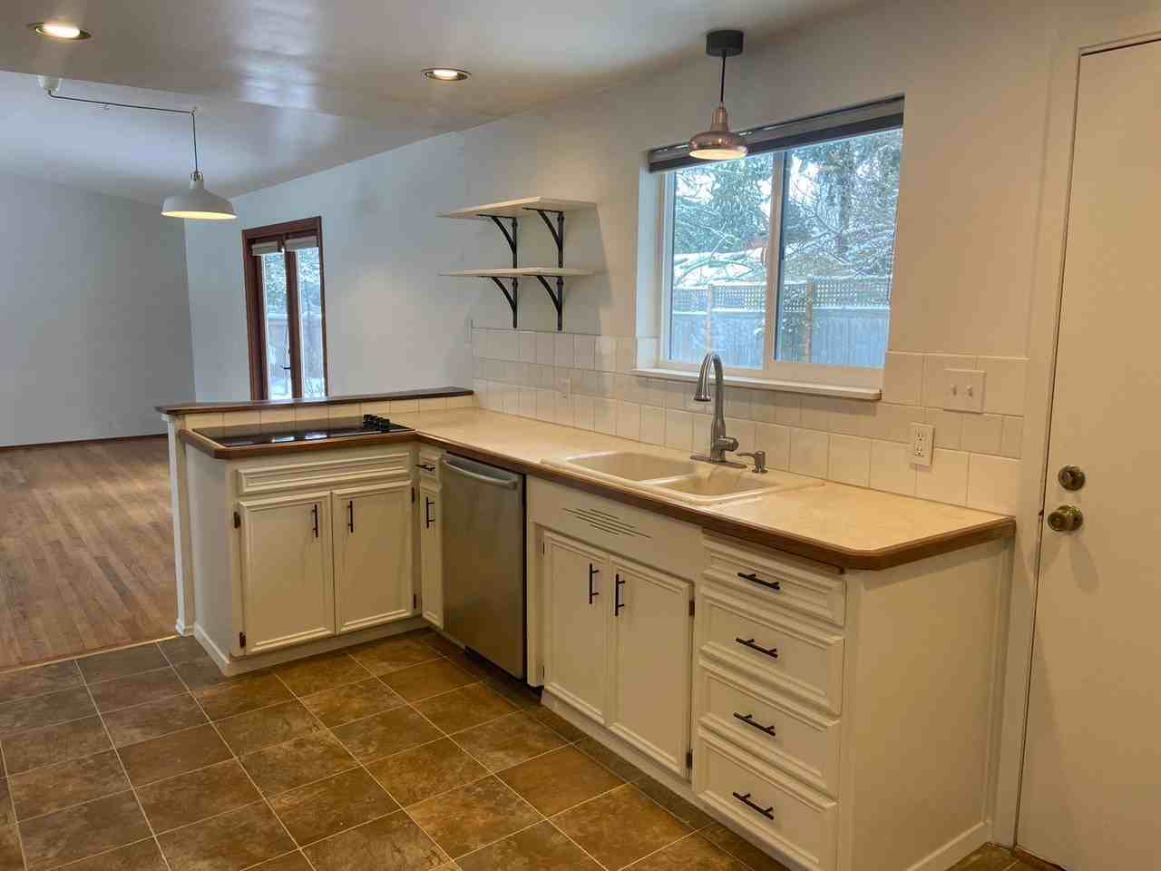 20012 3rd Pl Sw - Photo 2 of 11