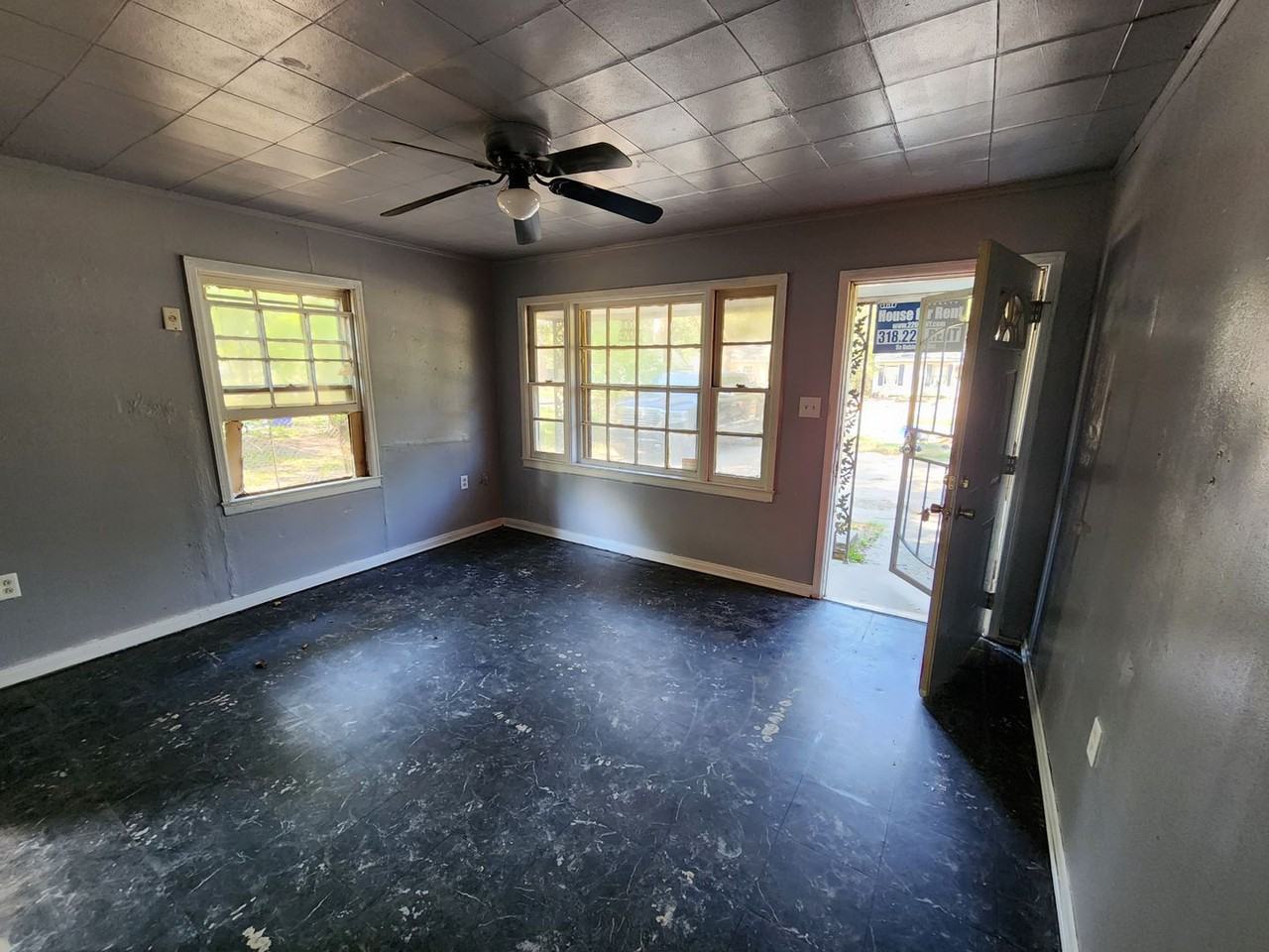 3013 Conmar St - Photo 2 of 5