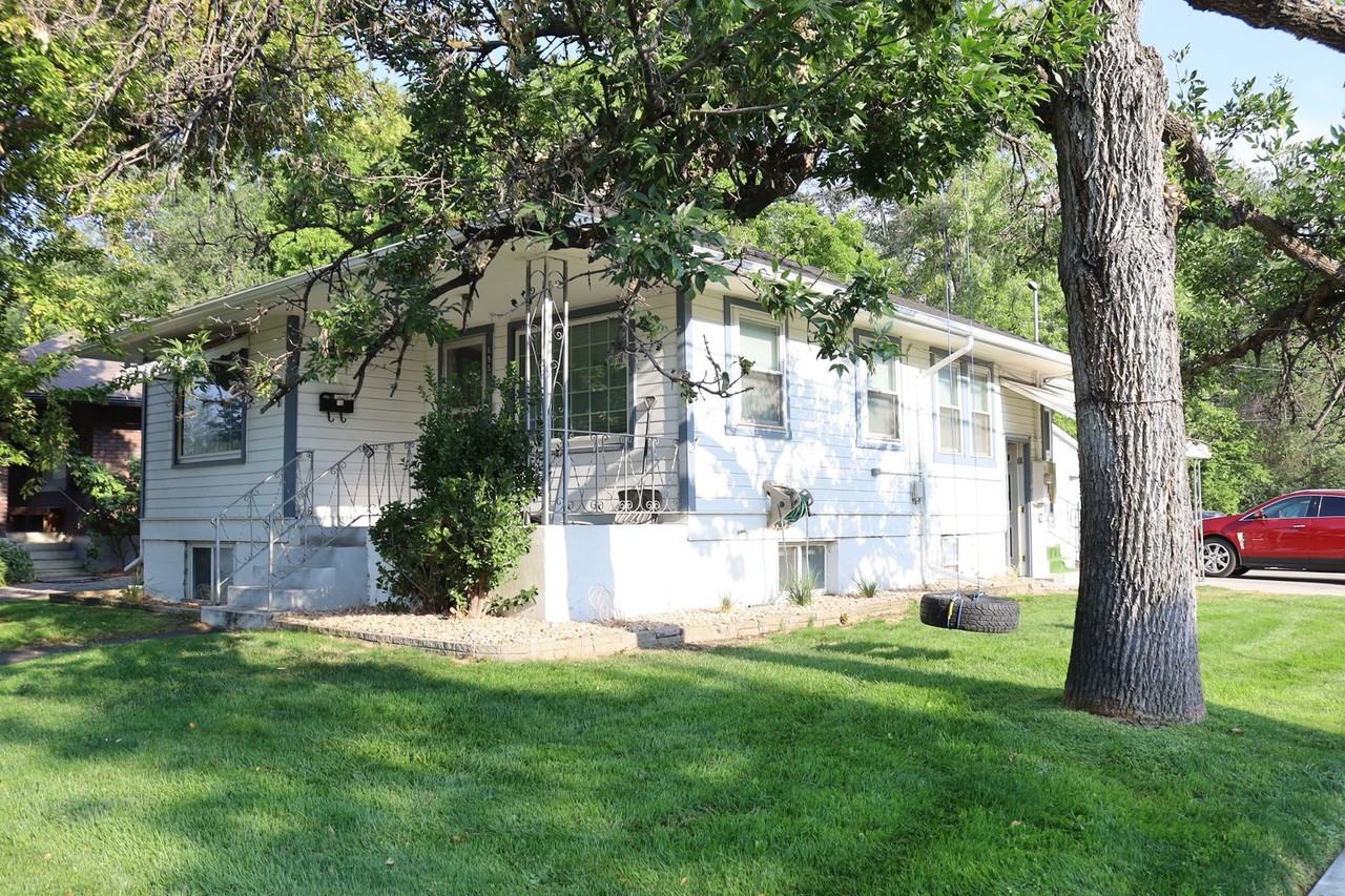 695 E 420 N - Photo 2 of 26