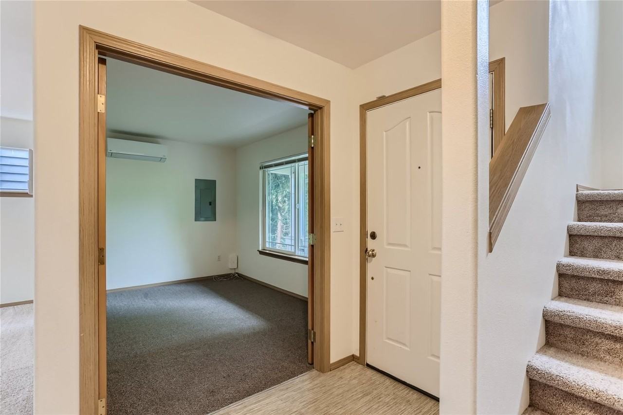 22358 Ne 101st Pl - Photo 2 of 11