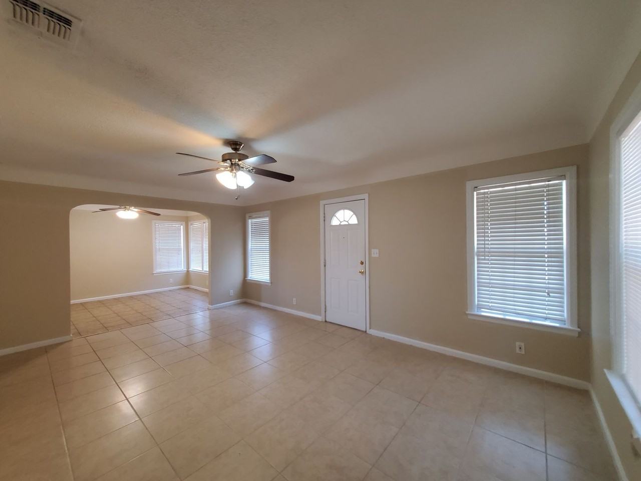 820 28th St N - Photo 3 of 15