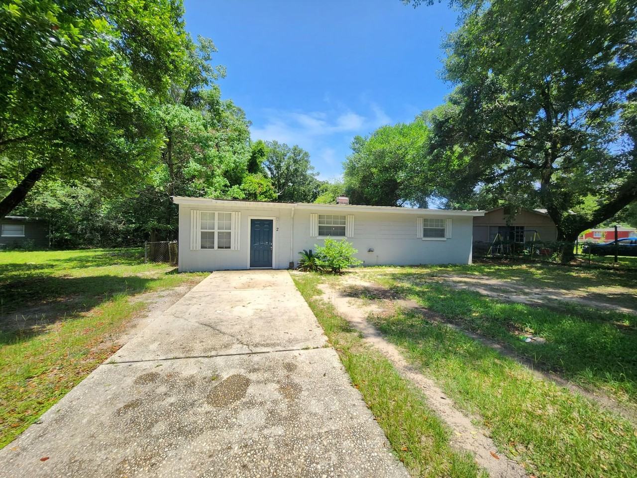 2 Nevada Cir - Photo 3 of 11